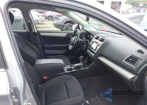 2017 Subaru Legacy 2.5I Premium из США, поврежденный, VIN 4S3BNAF68H3040414